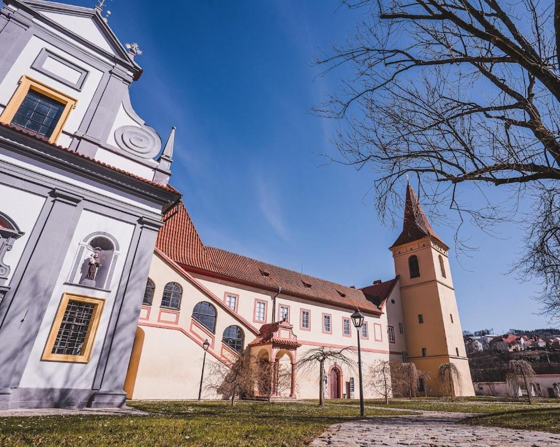 Klasterni Apartmany Cesky Krumlov Exterior photo