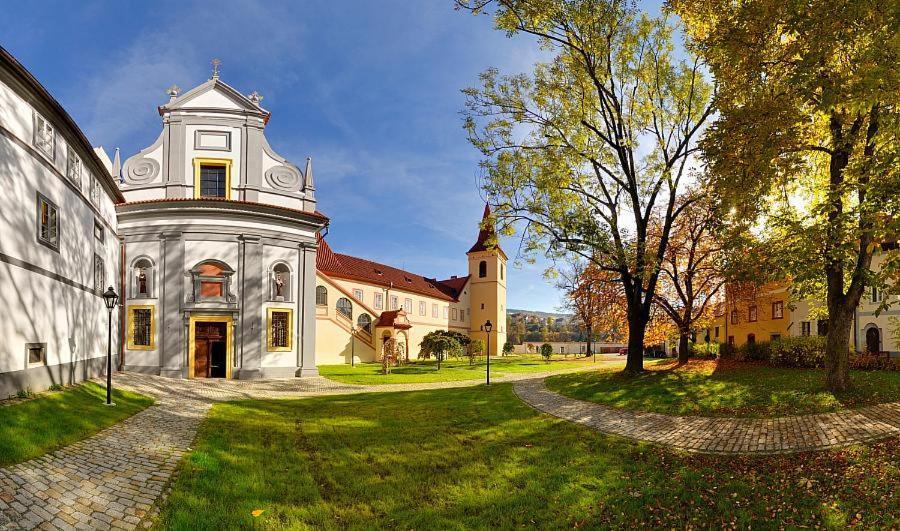 Klasterni Apartmany Cesky Krumlov Exterior photo